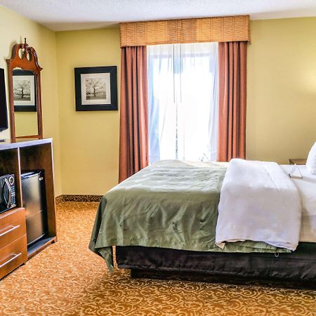 Quality Inn Whiteville North Exterior photo