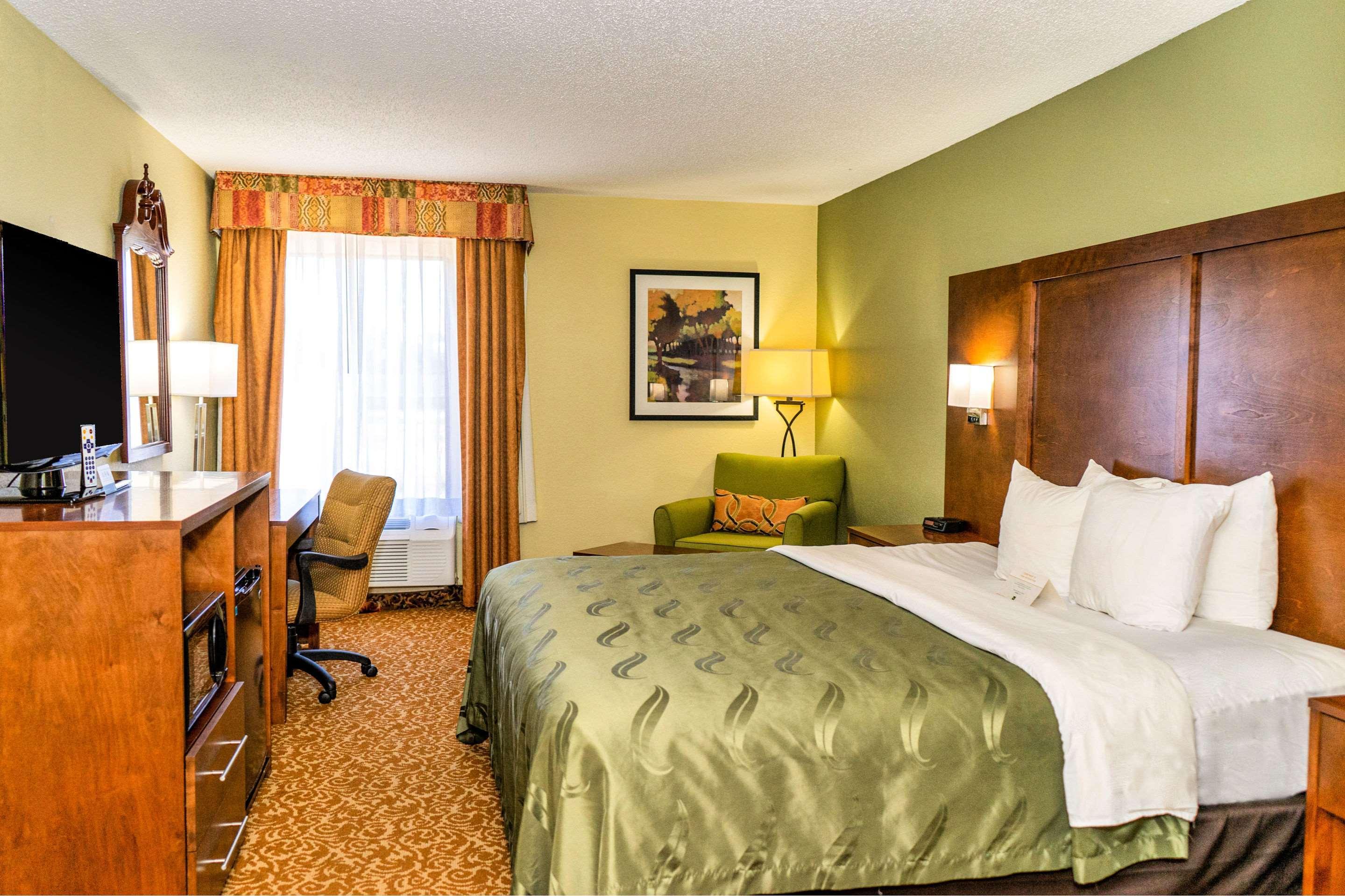 Quality Inn Whiteville North Exterior photo